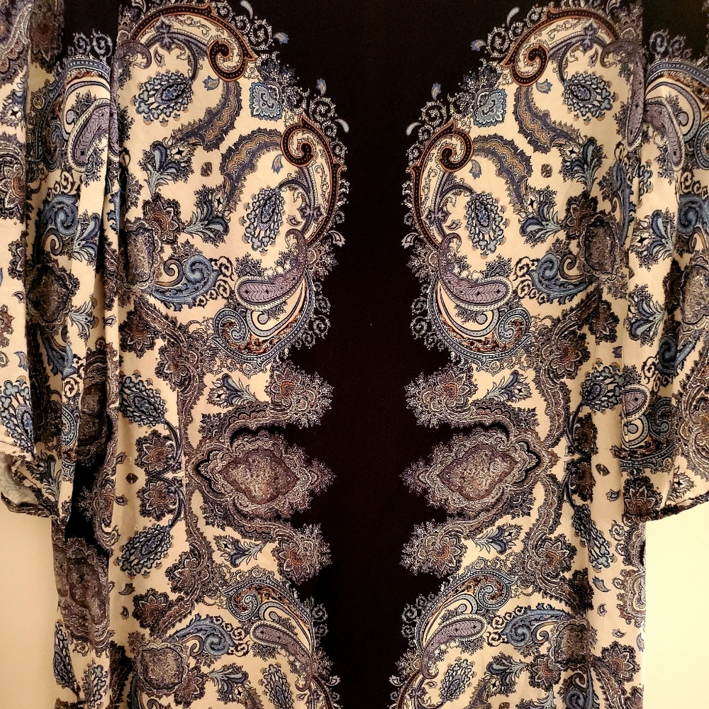 Dress - Picture 2 of 4